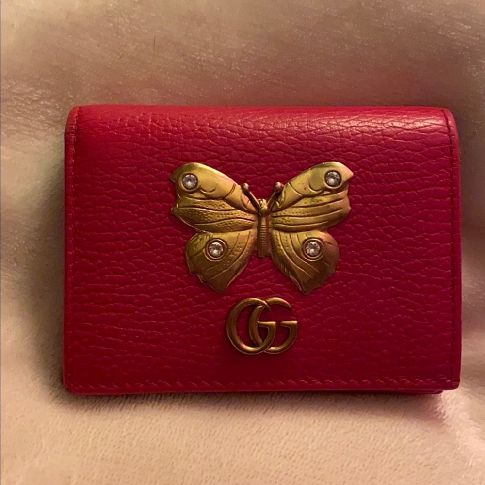 Pink Gucci wallet!